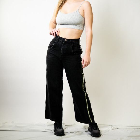 Vintage 90s Baggy Skater Jeans by Wrangler - Picture 2 of 13